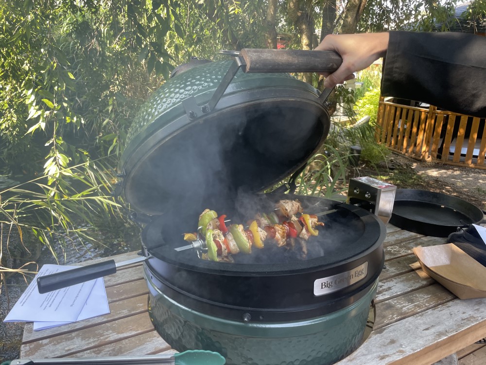 kurz grilování na big green egg - grizzly kitchen