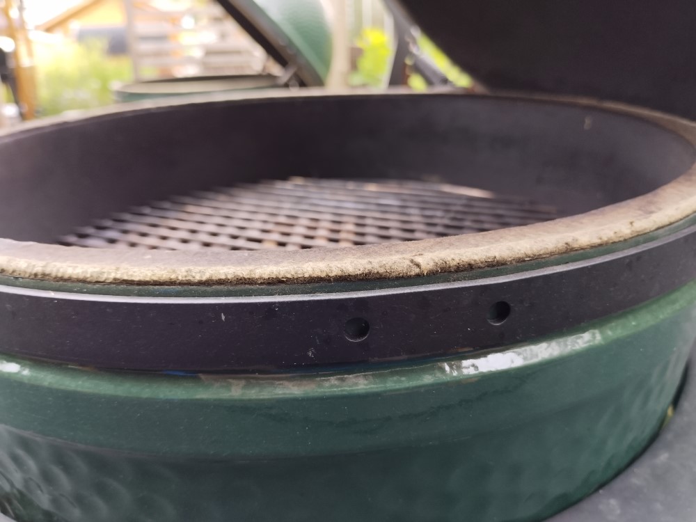 těsnění u grilu big green egg